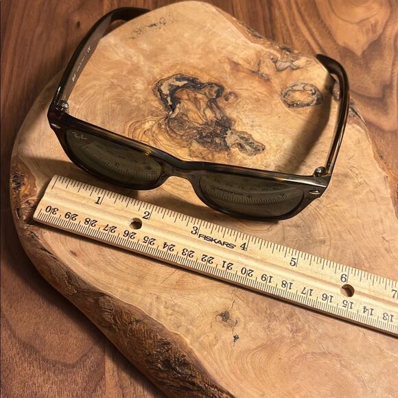 Ray-Ban New Wayfarer Tortoise Shell Sunglasses - Picture 5 of 9